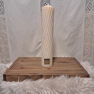 14" Tall Royal Queen Beeswax Pillar Candle NWT